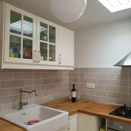Holiday home Charming House In With Parking And Air Conditioning *