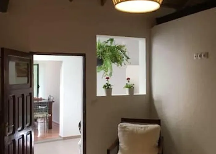 Charming House In With Parking And Air Conditioning *